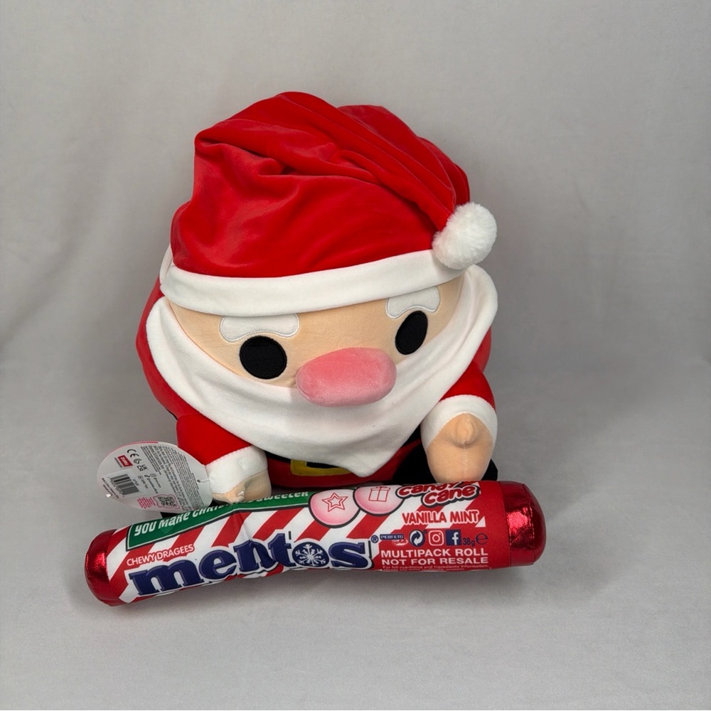 Zuru Snackles Christmas 12"‎ Santa Plush with Candy Cane Mentos